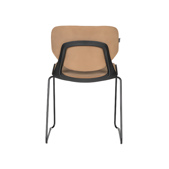 Descubre el cómodo y elegante sillón de visita contract modelo VELA TRINEO de Aura Muebles. Perfecto para salas de espera, su diseño contemporáneo y base tipo trineo crean espacios modernos y profesionales.