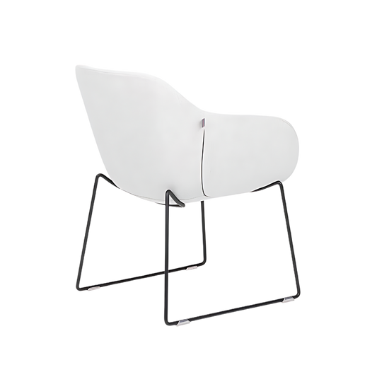 Descubre el sillón de visita ZEN TRINEO de Aura Muebles, ideal para oficinas y salas de espera. Su diseño contemporáneo y materiales de alta calidad garantizan confort y durabilidad. 