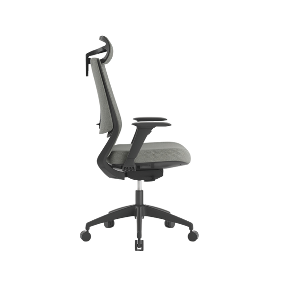 Sillón Ejecutivo Royal Black respaldo alto: malla NeoMesh, cabecera 3D, brazos 4D y asiento tapizado en tela. Confort premium para oficinas modernas.