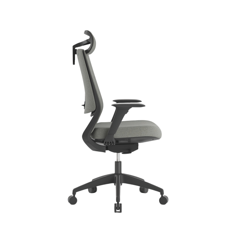 Sillón Ejecutivo Royal Black respaldo alto: malla NeoMesh, cabecera 3D, brazos 4D y asiento tapizado en tela. Confort premium para oficinas modernas.