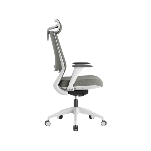 Compra el Sillón Ejecutivo Royal White respaldo alto: malla NeoMesh, cabecera 3D, brazos 4D y asiento en poliuretano. Diseño premium para oficinas modernas.