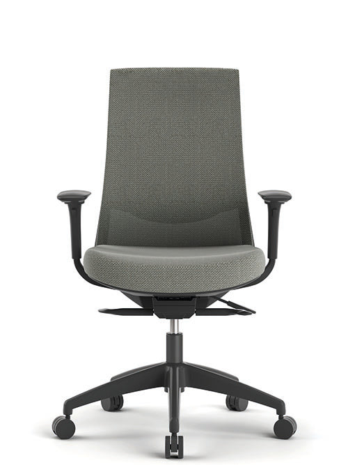 Vista frontal del sillón ejecutivo Royal Black respaldo bajo con asiento ergonómico.
