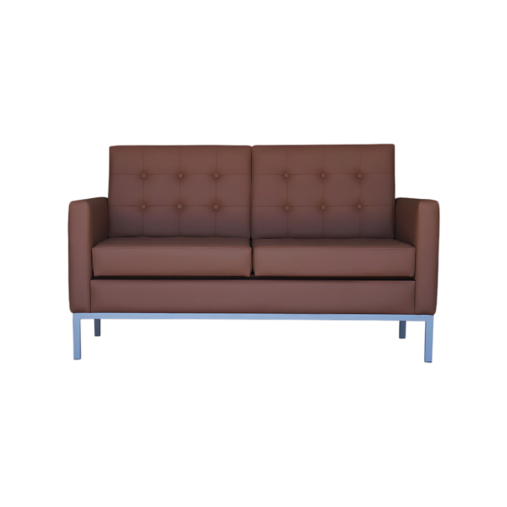 Sofá confortable Armazón de madera de pino sólido de 1″ de espesor diseño capitoneado base metálica pintura gris o negra acojinamiento en poliuretano flexible con aislante térmico medidas amplias Aura Muebles modelo BRAUN II