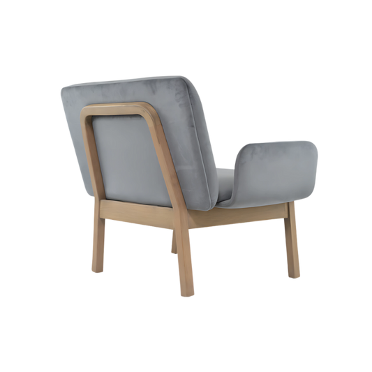 Sofá confortable Base banak 1 1/2″ espesor barnizado en color negro nogal o natural con refuerzo en respaldo descansa brazos curveados de triplay con acojinamiento en asiento con aglutinado y poliuretano flexible Aura Muebles modelo OXFORD