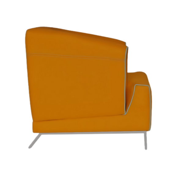 Sofá confortable Armazón de madera de pino sólido de 1″ de espesor patas de metal sólido pintura gris o negra acojinamiento en poliuretano flexible con aislante térmico Aura Muebles modelo TARENTO